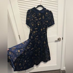 modcloth x collectif witchy blue velvet dress